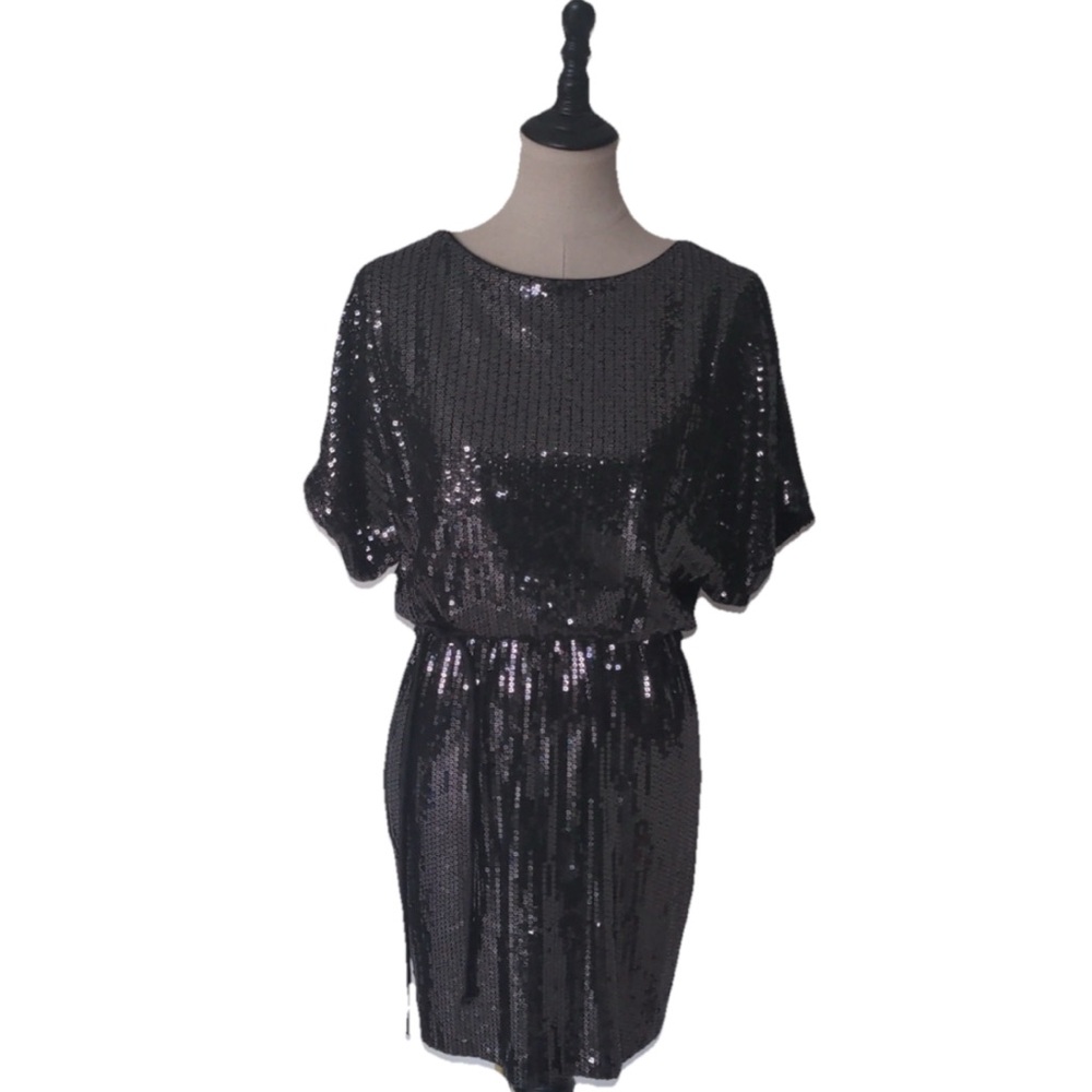 Cache women’s black Sequin mini belted cocktail shirt dress size 6 cold shoulder